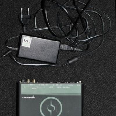 FireWire AUDIO und MIDI interface - thumb