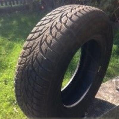 Autoreifen Winter/Sommerreifen der Marke Nokian 175 / 70 R 13 - thumb