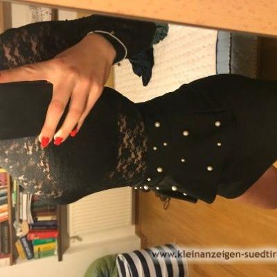 Elegantes Outfit, Rock und Bluse - thumb