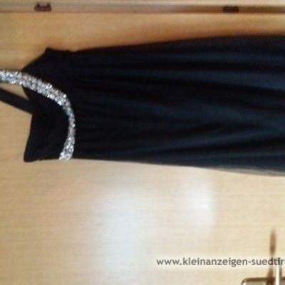 Schwarzes Abendkleid - thumb