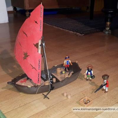 Cooles Playmobil-Piratenschiff mit Zubehör - thumb
