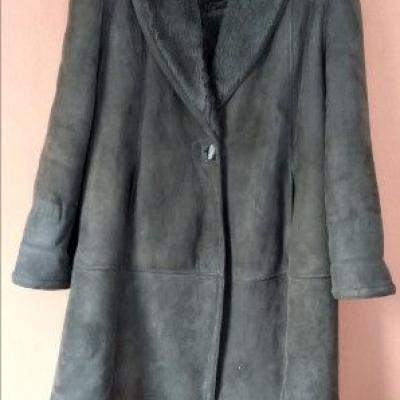 Montone grau, Gr. 42, 40 Euro - thumb