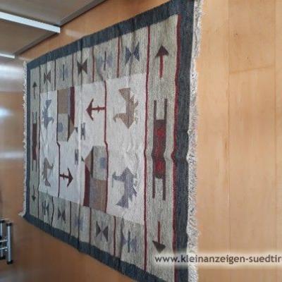 Teppich mit Muster - thumb