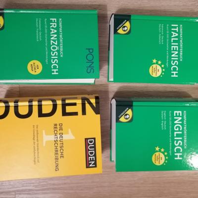 Wörterbücher + Duden - thumb