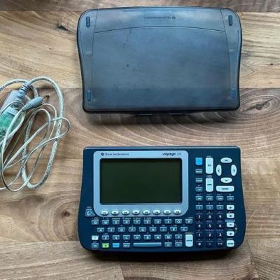 Texas Instruments Voyage 200 - grafischer Taschenrechner - thumb