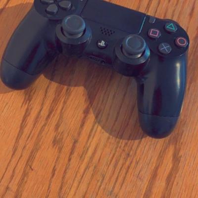 Neuer PlayStation 4 Controller - thumb