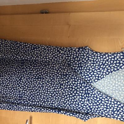 Knielanges Kleid - thumb