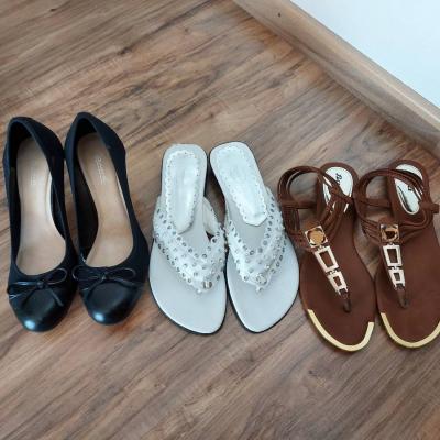 Damenschuhe bzw. Sandalen Grösse 41 günstig abzugeben - thumb