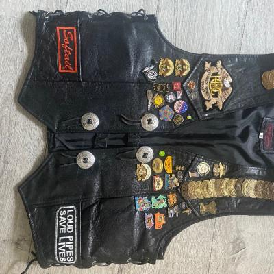 HARLEY DAVIDSON Leder Kutte mit Pins + Patches - thumb