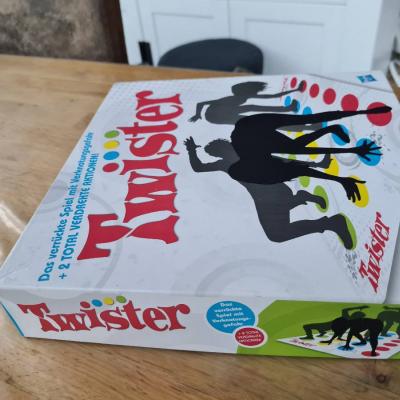 Orginal Twister Spiel. Neuwertig. - thumb