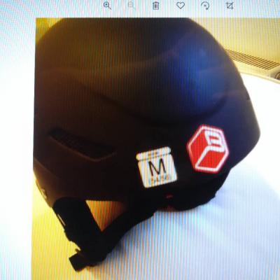 Skihelm mit Brille - thumb
