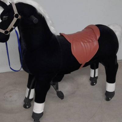 Stoffpferd mit Fahrmechanik - thumb