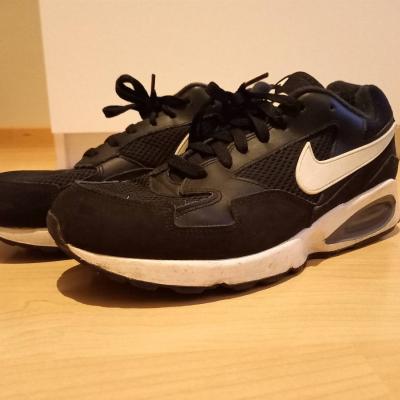 Nike Air Max EUR 41  NEUWERTIG - thumb