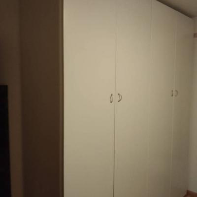 Kleiderschrank weiss mit Kleiderlift  350€ - thumb