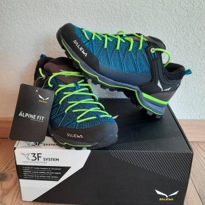 Bergschuhe Salewa, Größe 41 NEU - thumb