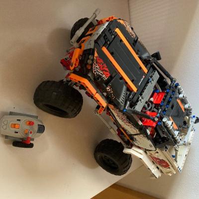LEGO 9398 Technic Pickup 4X4 Crawler - thumb