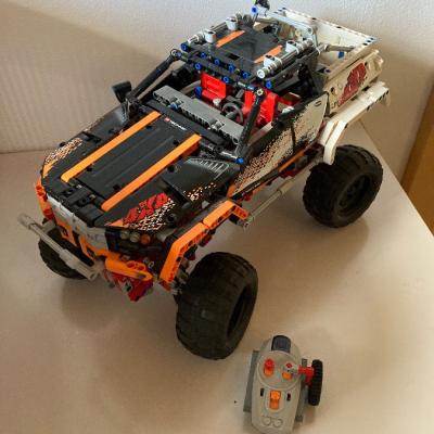 LEGO 9398 Technic Pickup 4X4 Crawler - thumb