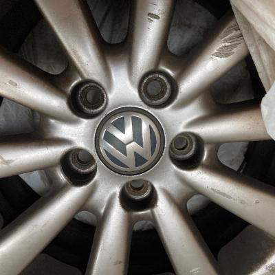 VW Sharan Reifen inkl. Felgen in gutem Zustand - thumb