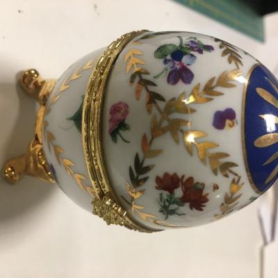 Fabergé Zaren-Ei aus Porzellan - thumb