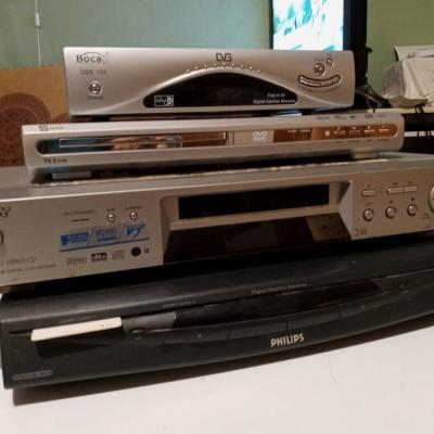 DVD - CD- Player, Sateliten Receiver - thumb