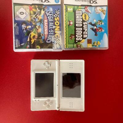 Nintendo mit 2 Spielen - thumb