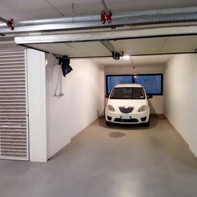 Vermiete große Garagenbox zentral in Bozen - thumb