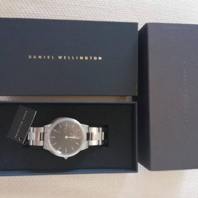 Daniel Wellington Herren Uhr  (NEU, noch mit Schutzfolie) - thumb