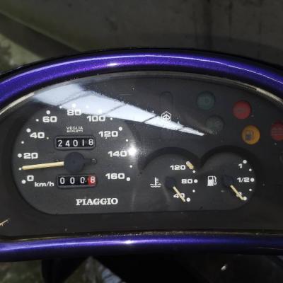 Piaggio Scooter 150 - thumb
