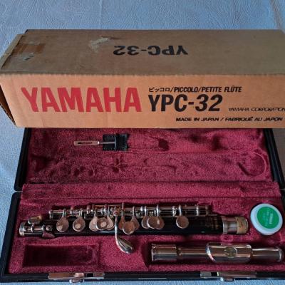 Neuwertige Yamaha Piccolo Flöte (YPC-32) zu verkaufen - thumb