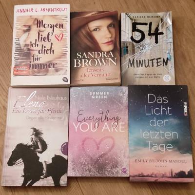 Verschiedene Bücher zu verkaufen - thumb