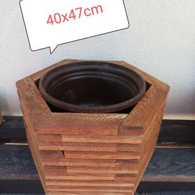 Schöne neuwertige Holzblumenkasten je 30€ - thumb