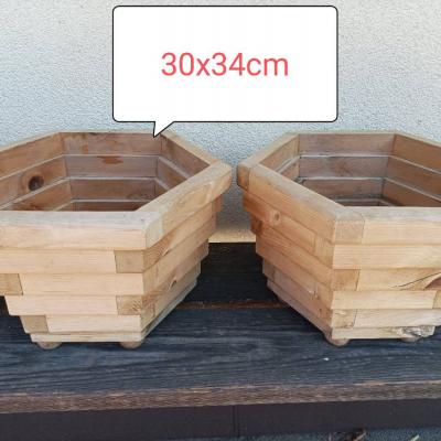 Schöne neuwertige Holzblumenkasten je 20€ - thumb