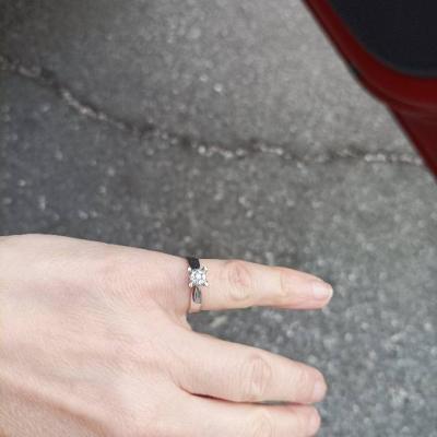 18 kt Weißgold Ring mit 7 Brillanten 4, 1 g Gewicht - thumb