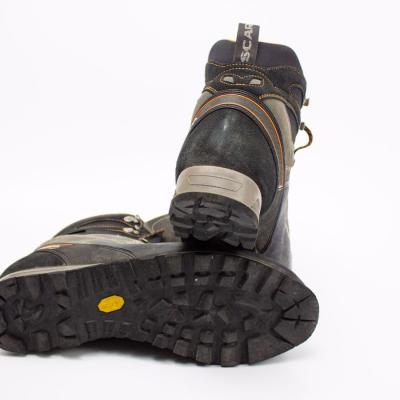 Bergschuhe Goretex mit Vibramsohle - thumb
