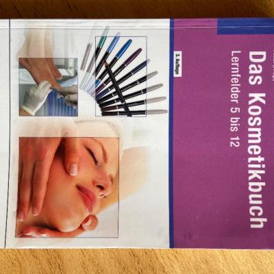 Das Kosmetikbuch - thumb