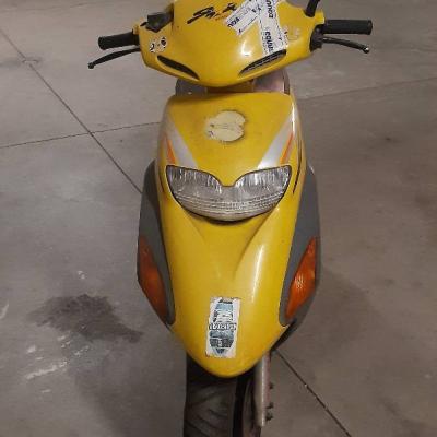 Kleinmotorrad Scooter - Marke Honda - thumb