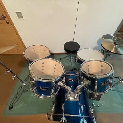 Schlagzeug zu verkaufen - thumb