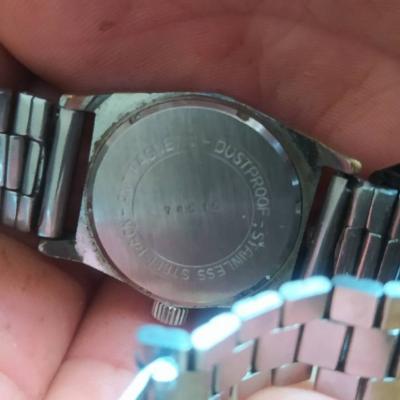 Alte armbanduhr - thumb