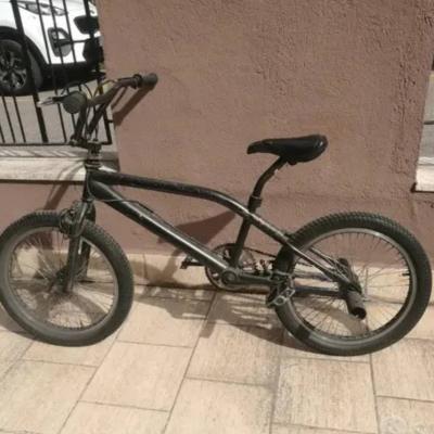 BMX bicicletta - thumb