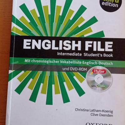 English File - Intermediate Students book - 3. edition - thumb