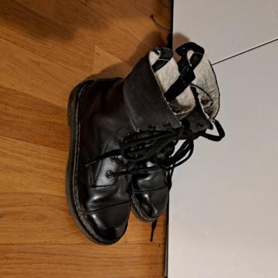 Dr Martens gefüttert - thumb