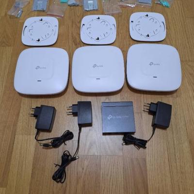 TP-Link drei EAP245 AC1750 und OC200 Omada-Hardware-Controller - thumb
