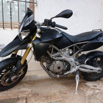 Aprilia Dorsoduro 750 - thumb