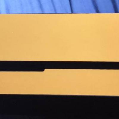 Xbox One X Gold Edition 1TB - thumb