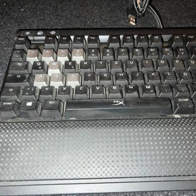 Mouse mit Gaming Tastatur - thumb