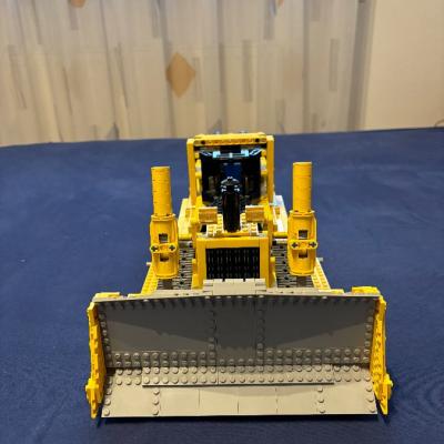 Lego Technic Bulldozer - thumb