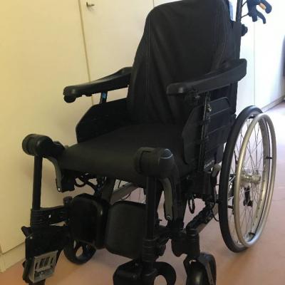 Multifuktionaler Pflege-Rollstuhl - thumb