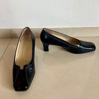 Schuhe für Damen - thumb
