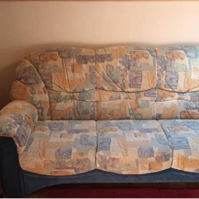 Sehr gut erhaltene Couch zu verkaufen - thumb