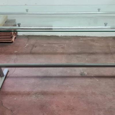 Couchtisch, aus Metal und Glas Glas 70x 150 und Metal 73 hoch - thumb